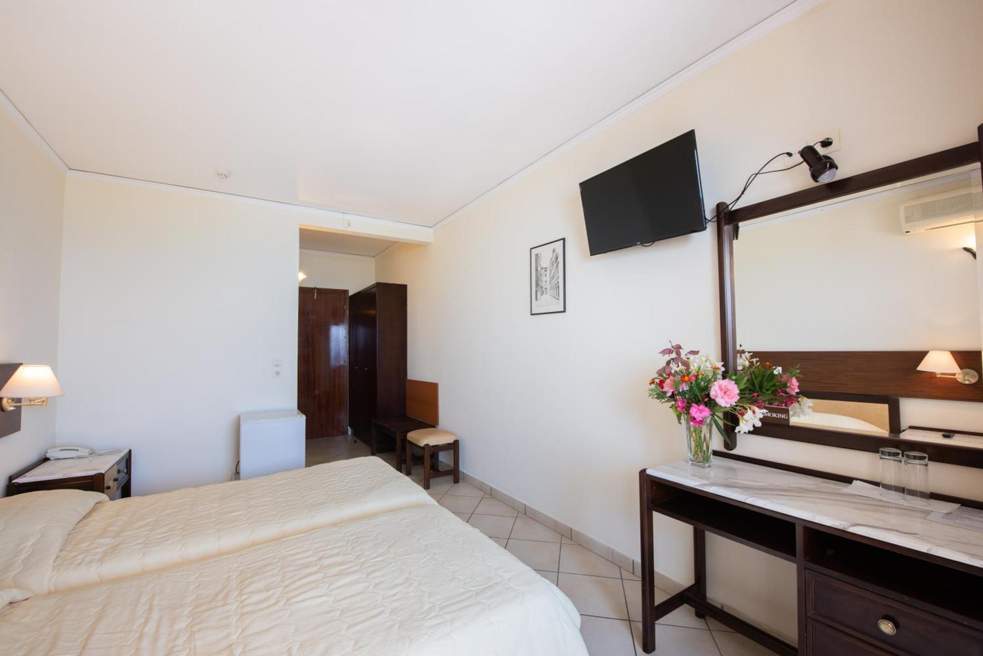 רודה Aphrodite Beach Hotel Corfu מראה חיצוני תמונה